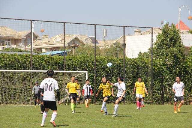 穆里尼奥希望引进埃尔莫索和博卡中场梅迪纳